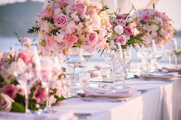 Confiez la décoration florale de votre mariage à un fleuriste événementiel Confiez la décoration florale de votre mariage à un fleuriste événementiel